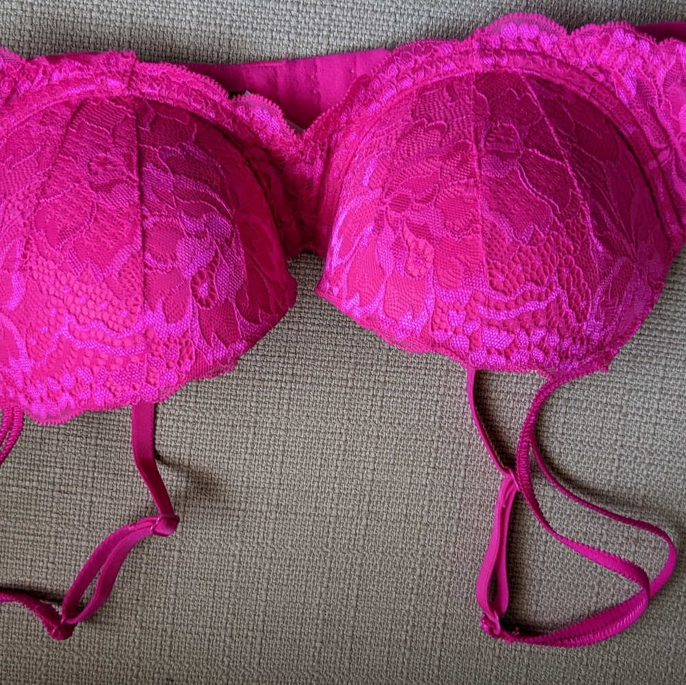 PINK hot pink Bra NWOT